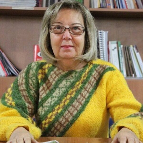 Yönetimde ve Siyasette Daha Çok KADIN