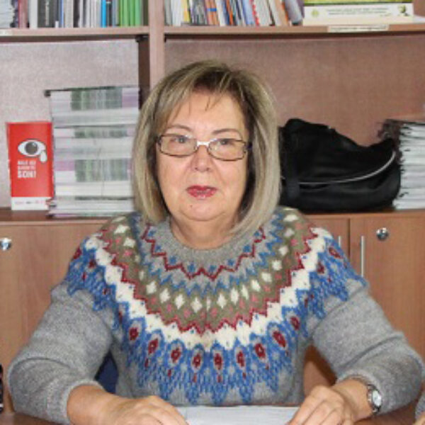Sevgili kadınlarımız, sevgili annelerimiz