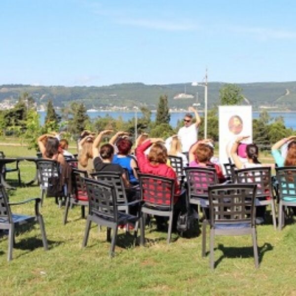 Yoga semineri büyük ilgi gördü