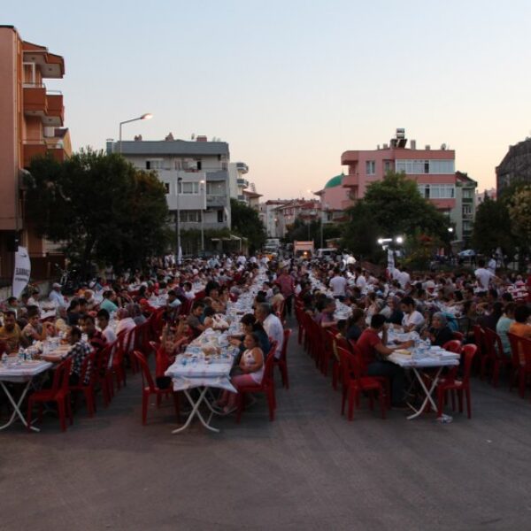 Cevatpaşa Mahallesi İftarı yapıldı