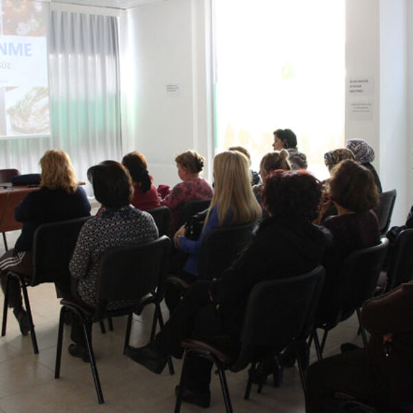 “Sağlıklı Beslenme” konulu seminer düzenlendi