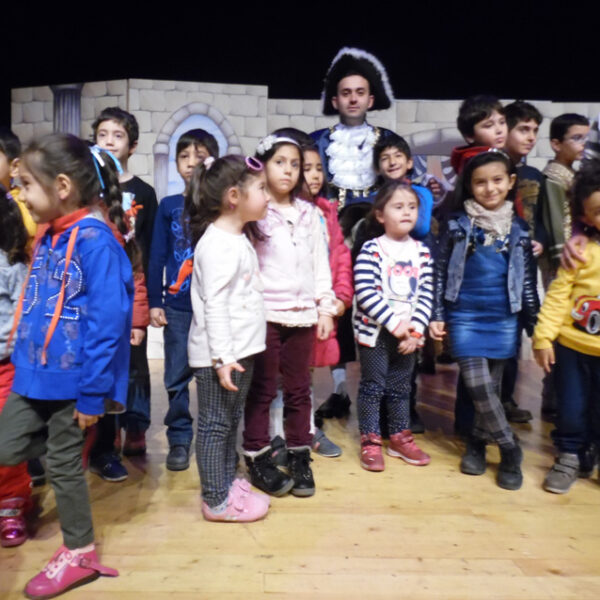 Çocuklara Karne Hediyesi