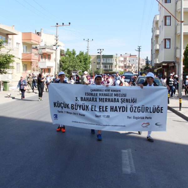 Çanakkale, Esenler’den “Bahara Merhaba” dedi
