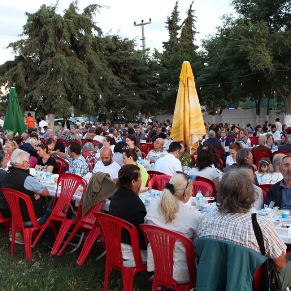 Dardanos sakinleri iftar’da buluştu