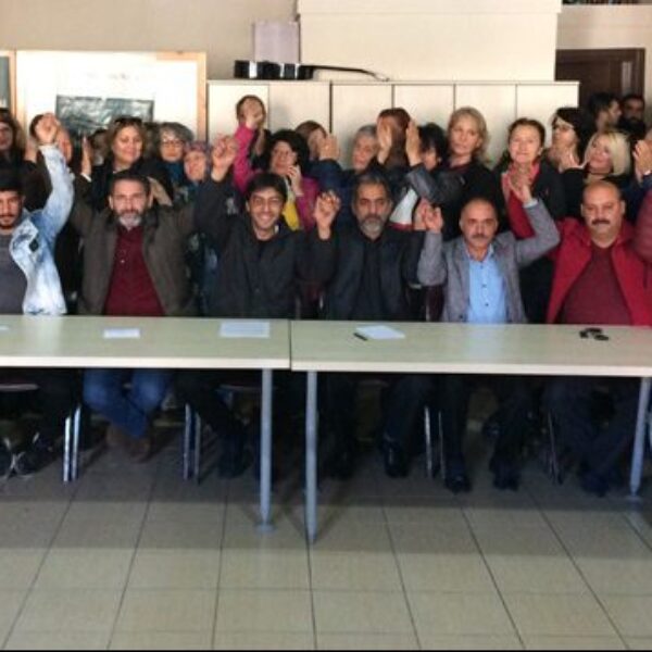 Erman Toroğlu özür dilemelidir