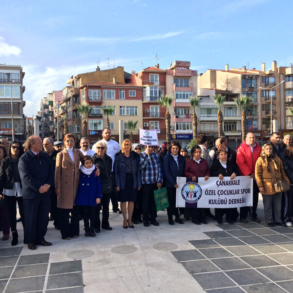 Zihinlerdeki engeli kaldıramıyoruz