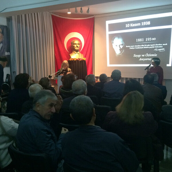 1881’den günümüze Atatürk